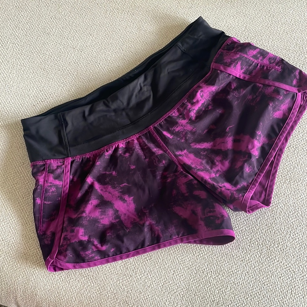 Lululemon run times short